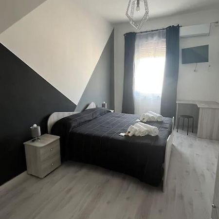 Appartamento Tommy House Catania Esterno foto